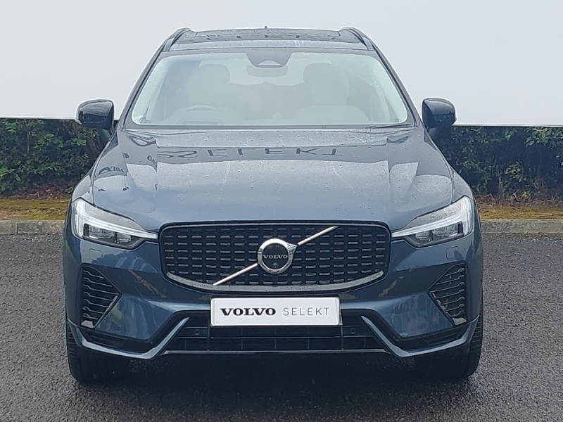 Volvo XC60 B5 R-design Black #14