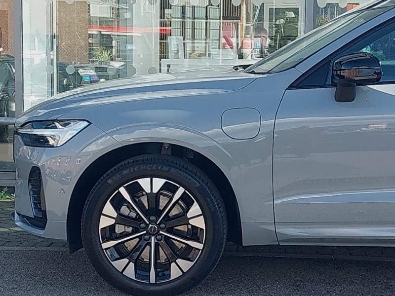 Volvo XC60 Plus Black Edition Black #19