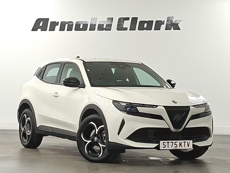 Alfa Romeo Junior 1.2 Turbo Ibrida White