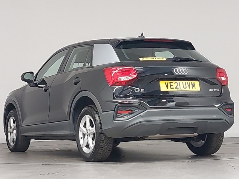 Audi Q2 30 Tfsi Technik Black #2