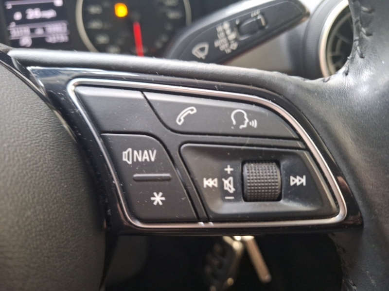 Audi Q2 30 Tfsi Sport Black #13