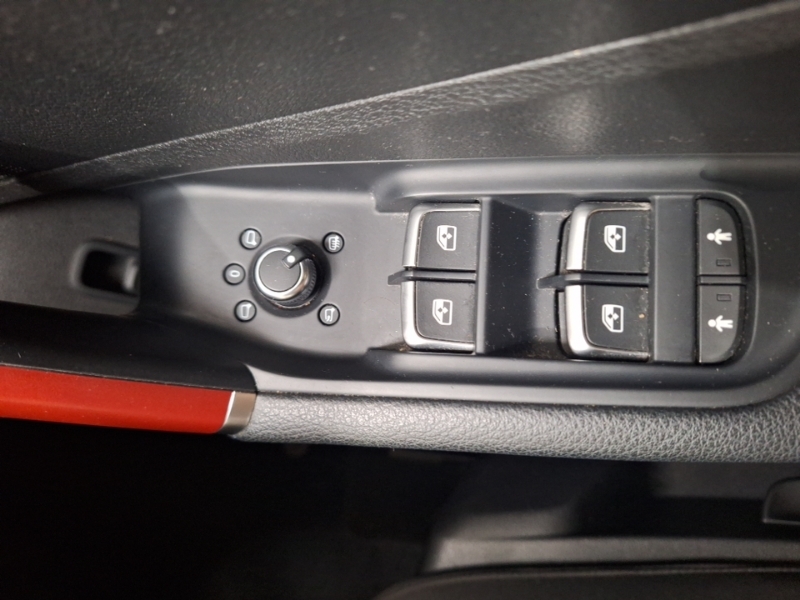 Audi Q2 30 Tfsi Sport Black #15