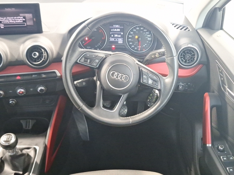 Audi Q2 30 Tfsi Sport Black #8