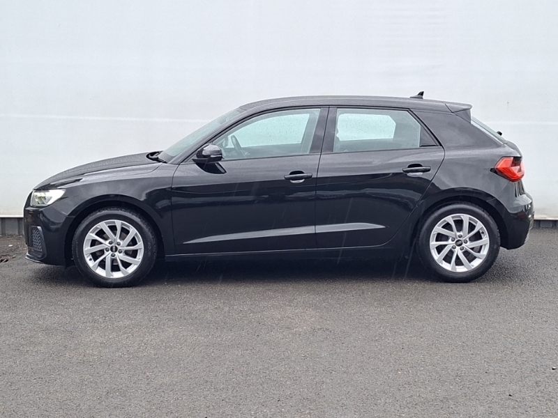 Audi A1 25 Tfsi Sport S Tronic Black #4