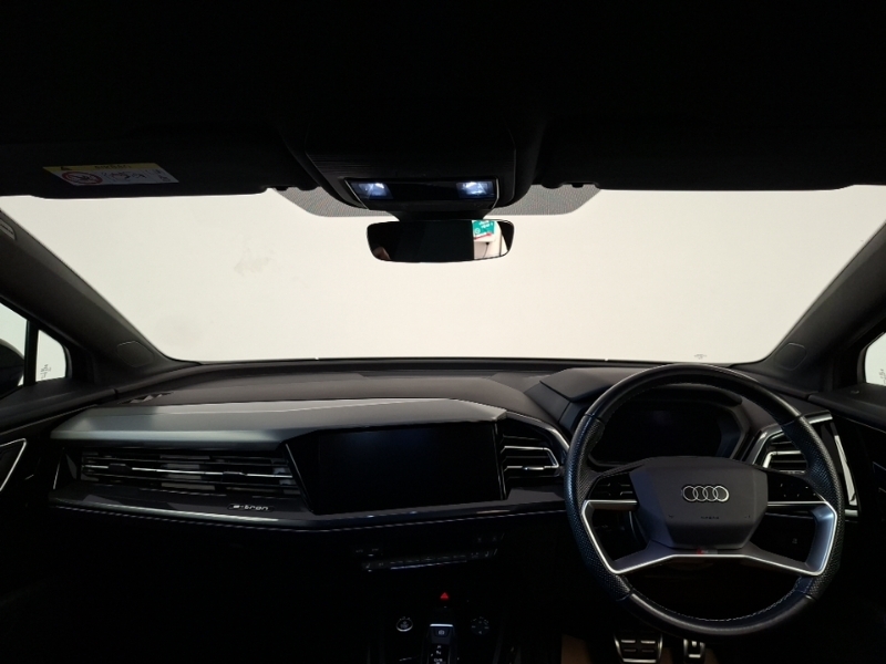 Audi Q4 E Tron 150Kw 40 82Kwh S Line Black #3