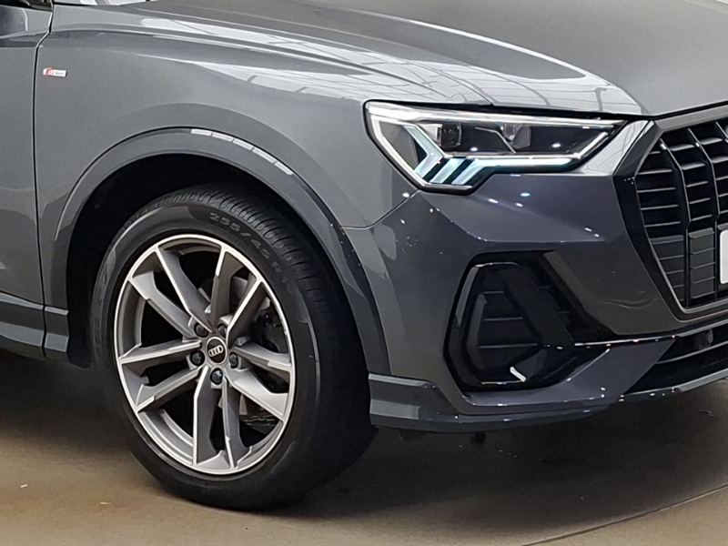 Audi Q3 35 Tfsi Technik S Tronic 2022 White #20