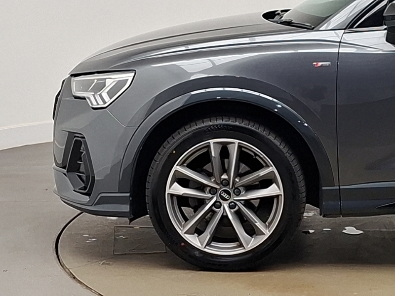 Audi Q3 35 Tfsi Technik S Tronic 2022 White #19