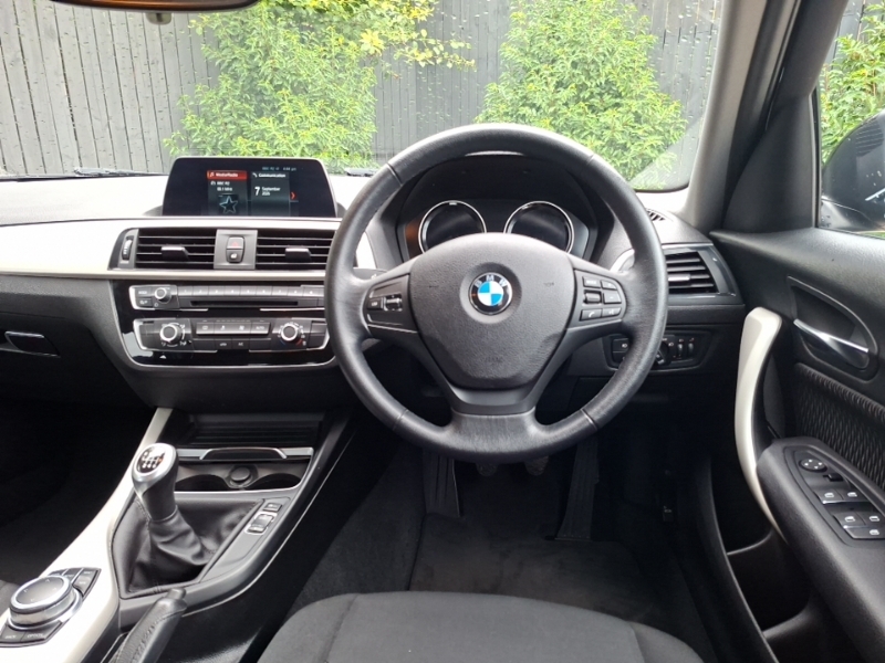 BMW 1 Series 118I 1.5 Se Navservotronic Brown #5