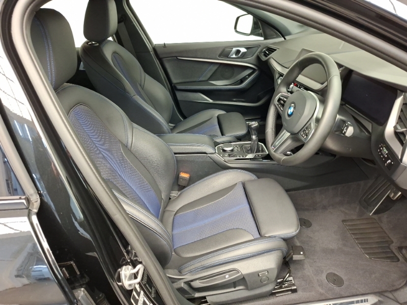 BMW 1 Series 118I 136 M Sport Live Cockpit Professional Black #6