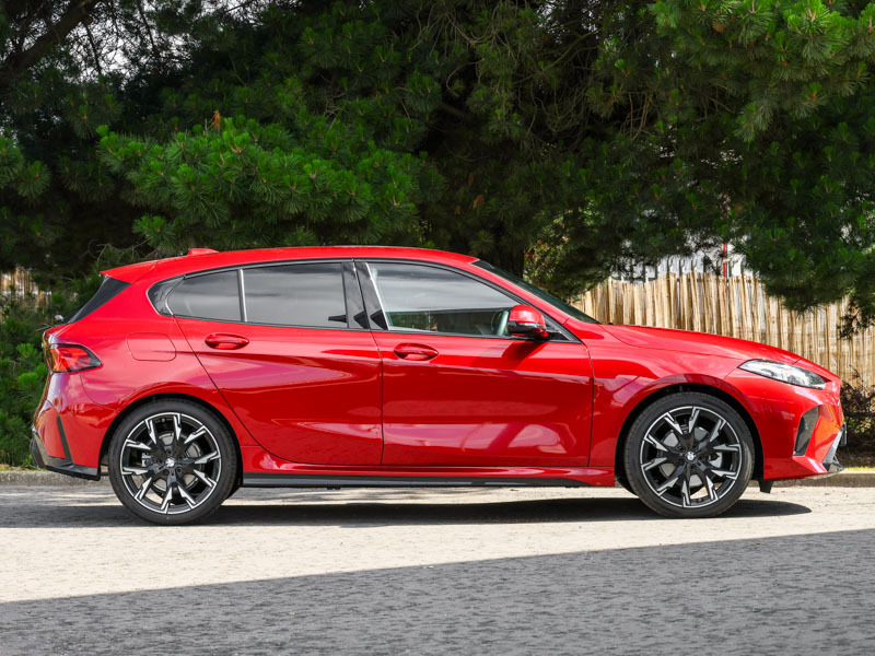 BMW 1 Series 120 M Sport Step Red #3