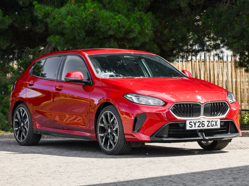 BMW 1 Series 120 M Sport Step Red