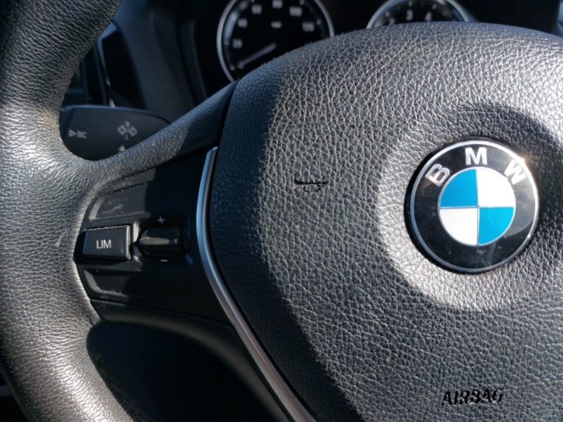 BMW 1 Series Se Red #12