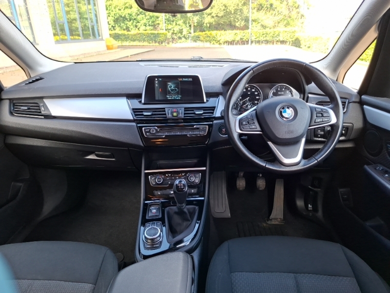 BMW 2 Series 218I Se White #3