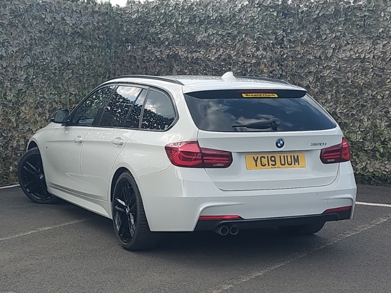 BMW 3 Series 320I M Sport Shadow Edition Step White #2