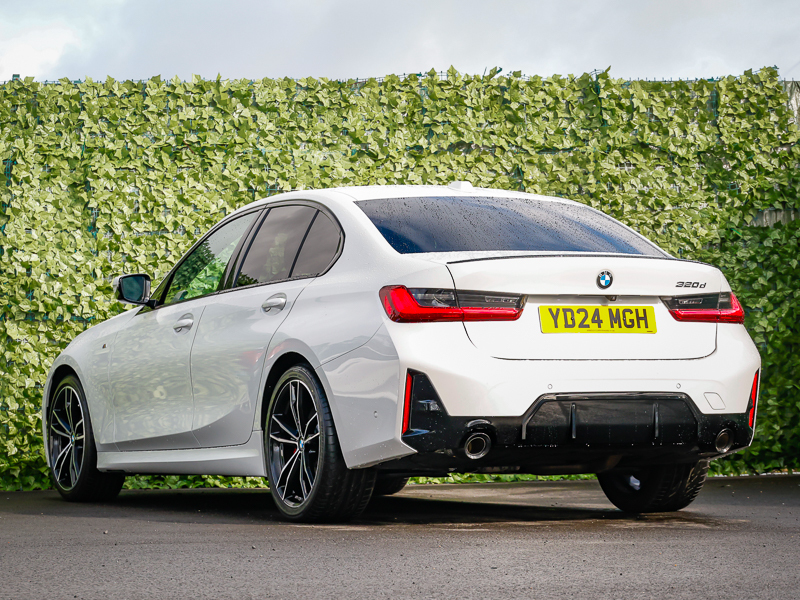 BMW 3 Series 320D Mht M Sport Step White #2