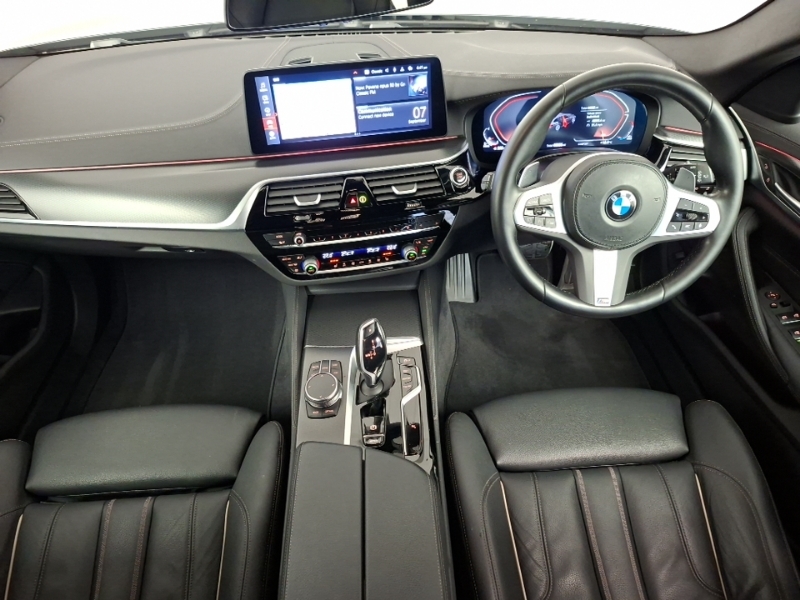 BMW 5 Series 520D Xdrive Mht M Sport Step Black #4