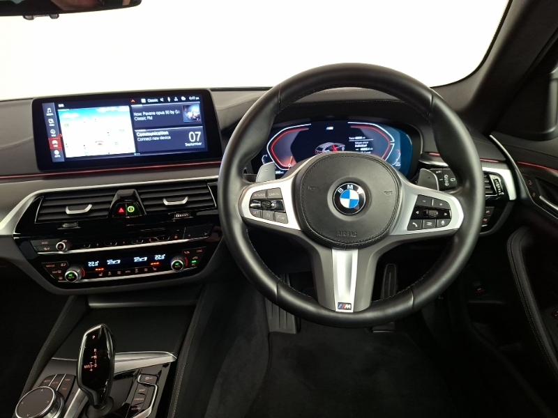 BMW 5 Series 520D Xdrive Mht M Sport Step Black #5