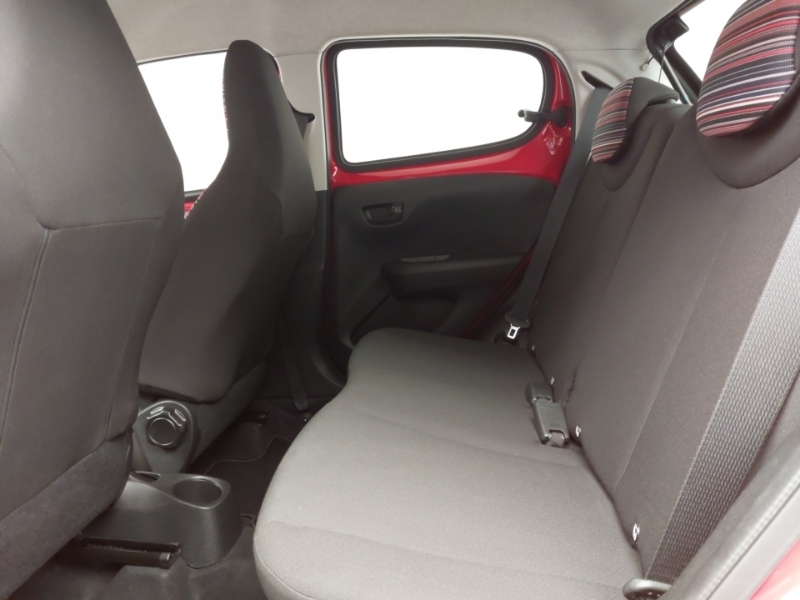 Citroen C1 1.0 Vti 72 Feel Red #6