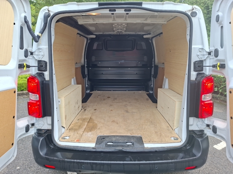 Citroen Dispatch XL 1.5 Bluehdi 120Ps Enterprise White #18