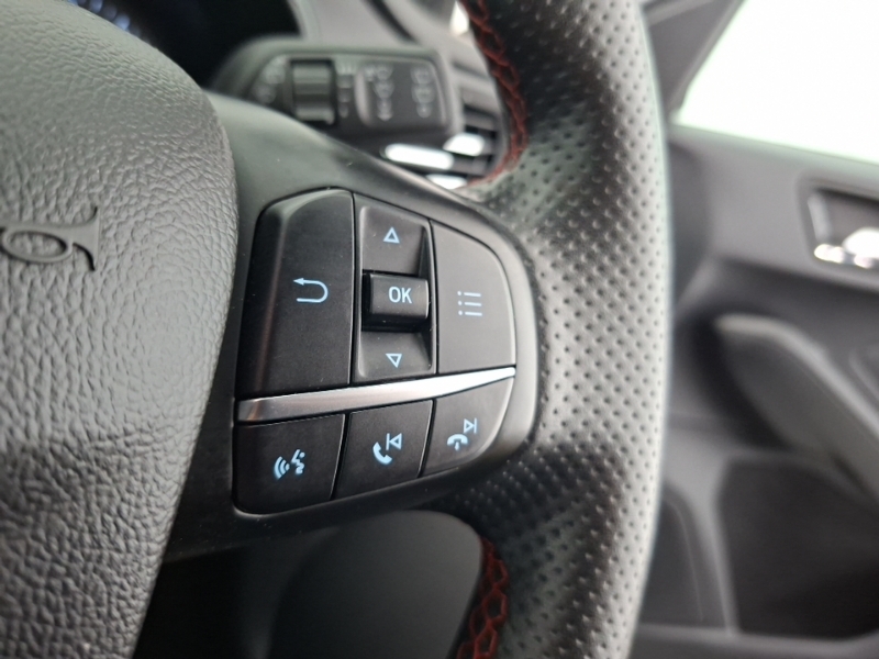 Ford Focus 1.0 Ecoboost 125 St-line X Black #13