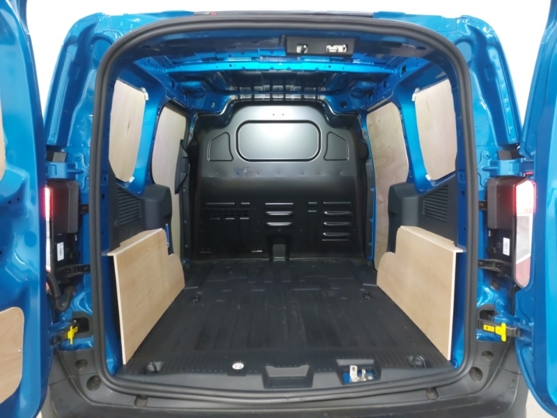 Ford Transit Courier 43Kwh Limited Panel Van Swb 136 Grey #18