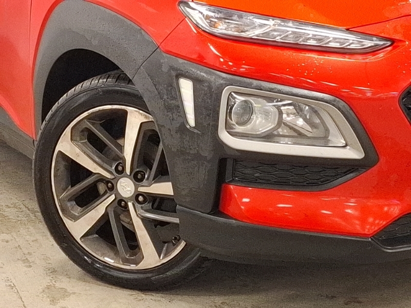 Hyundai Kona  Red #20