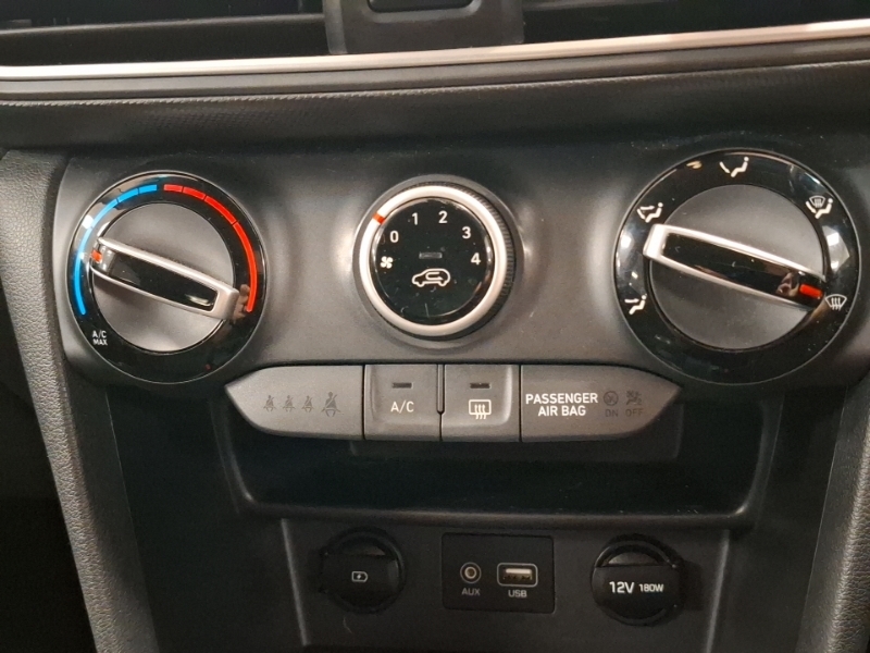Hyundai Kona  Red #15