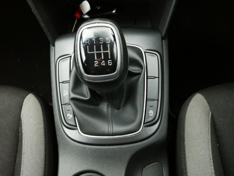 Hyundai Kona Hatchback Grey #12