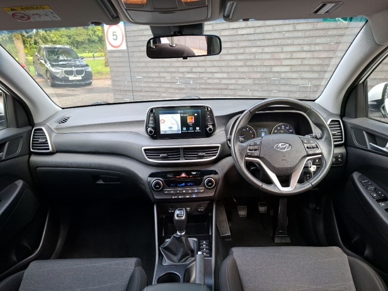 Hyundai Tucson 1.6 Gdi Se Nav 2Wd White #3
