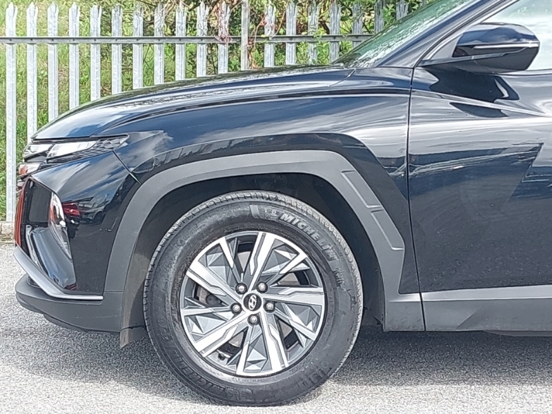 Hyundai Tucson Ultimate Red #19