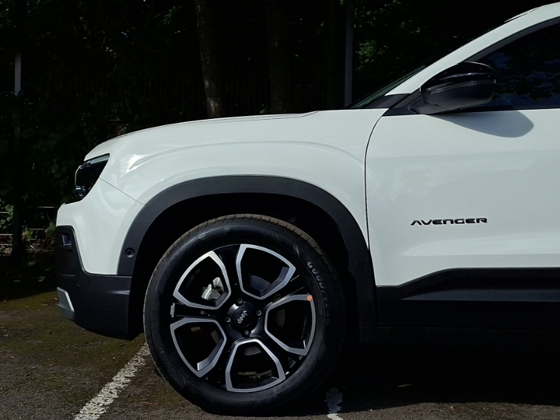 Jeep Avenger 115Kw Summit 54Kwh Black #18