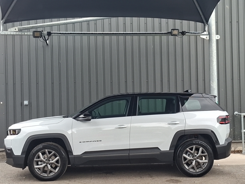 Jeep Compass 1.2 E-hybrid Altitude Dct Black #4