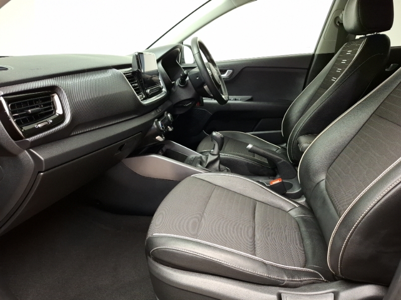 Kia Stonic 1.0T Gdi 98 Gt-line Black #5