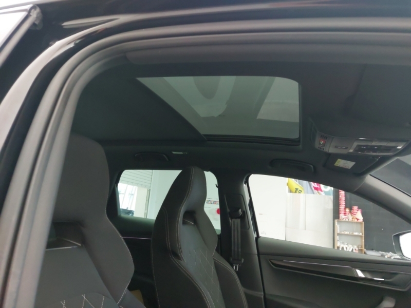 Skoda Karoq Petrol White #16