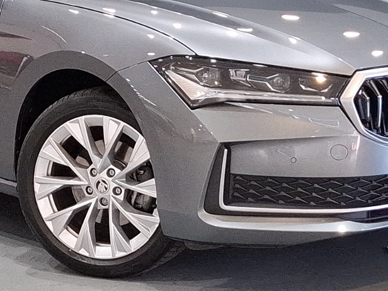 Skoda Superb Estate Blue #19