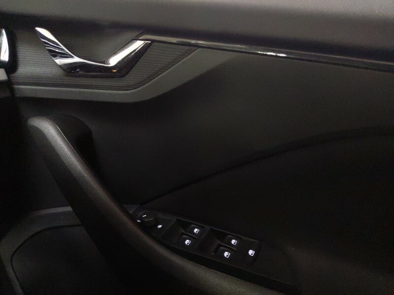 Skoda Kamiq Hatchback #19