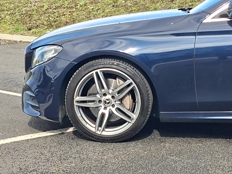 Mercedes-Benz E Class E220d 4Matic Se Premium 9G-tronic White #19