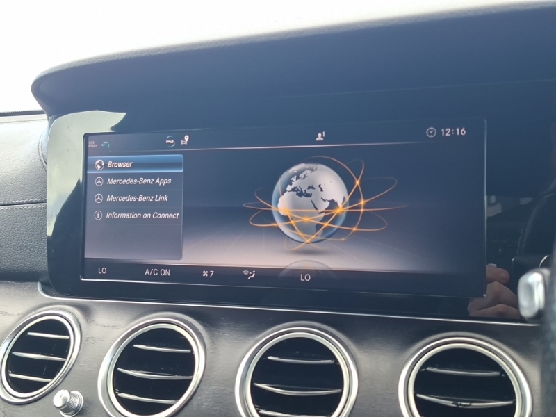 Mercedes-Benz E Class E220d 4Matic Se Premium 9G-tronic White #17