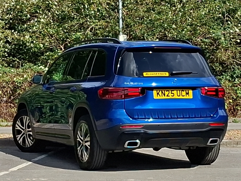 Mercedes-Benz GLB Class Glb 200 Sport Executive 7G-tronic Blue #2
