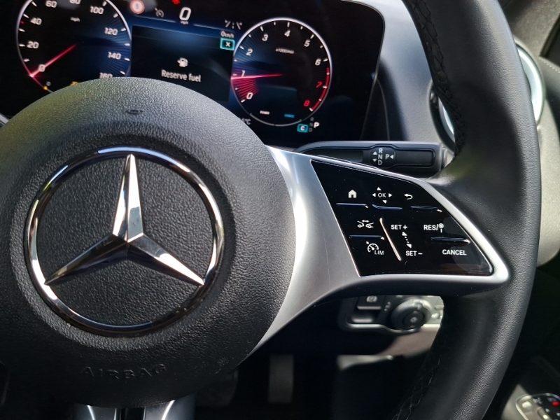 Mercedes-Benz GLB Class Amg Line Blue #13