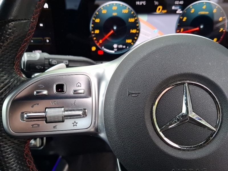 Mercedes-Benz GLB Class Glb 200 Amg Line Executive A White #12