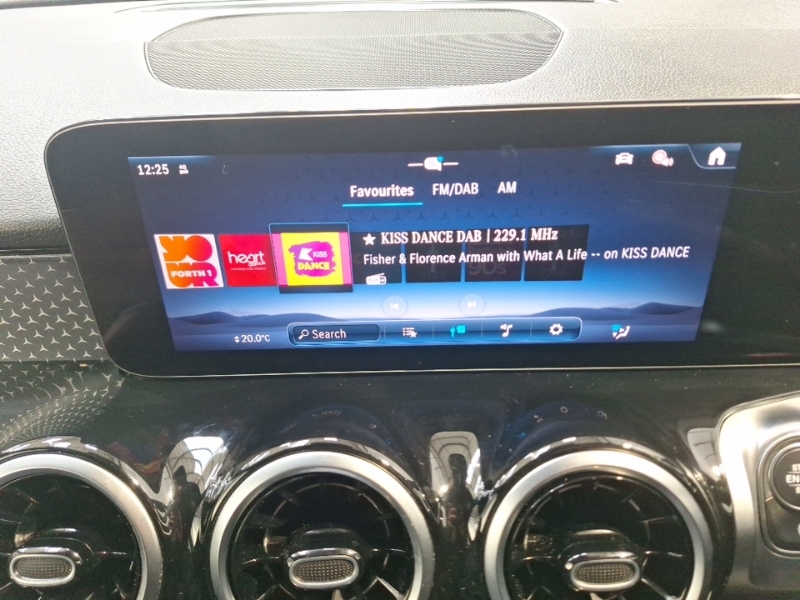 Mercedes-Benz GLB Class Glb200 Amg Line Premium Plus Black #11
