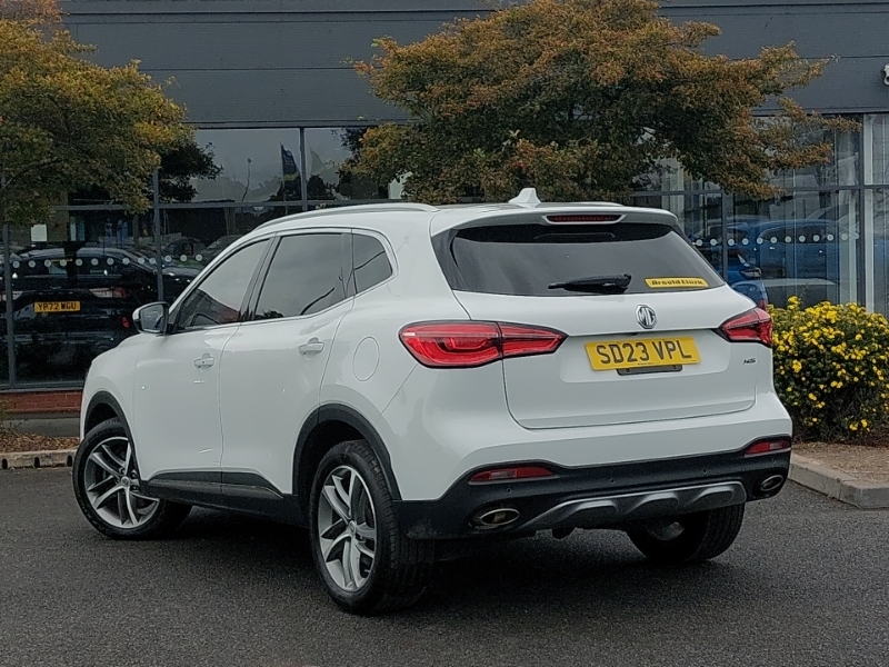 MG HS 1.5 T-gdi Exclusive Dct White #2