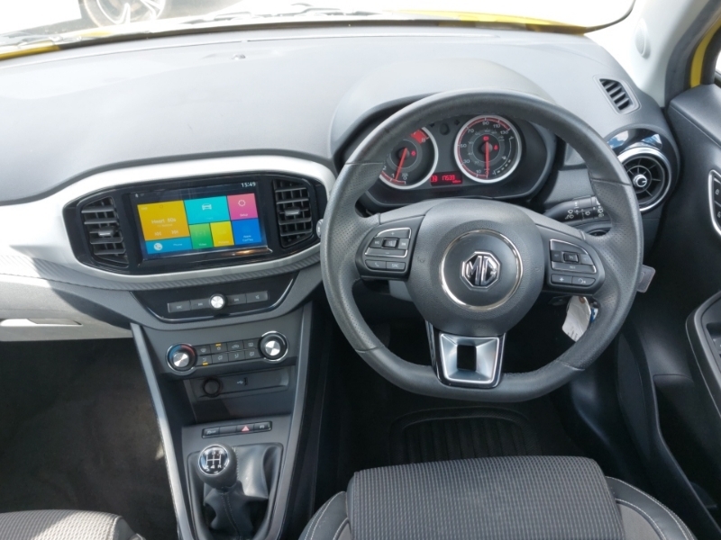 MG MG3 1.5 Vti-tech Exclusive Hatchback Red #8
