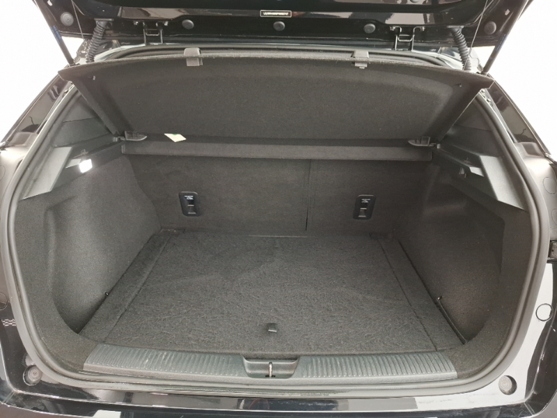 MG MG4 Mg4 125Kw Se Ev 51Kwh Hatchback White #18