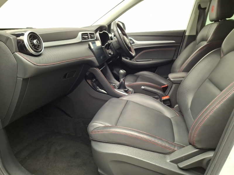MG ZS 1.5 Vti-tech Exclusive White #5