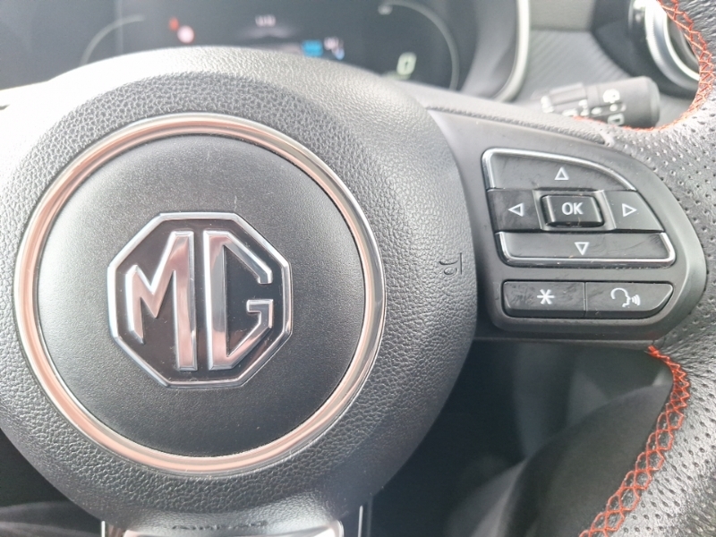 MG ZS 1.0T Gdi Exclusive Dct Silver #13