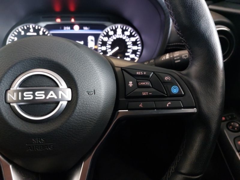 Nissan Juke Juke Tekna Dig-t Red #13