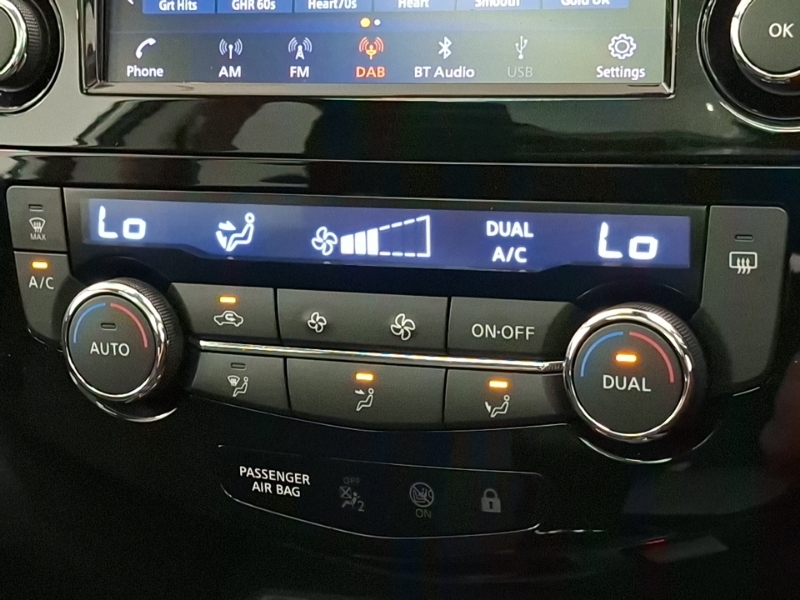 Nissan Qashqai Dig-t Tekna Black #15
