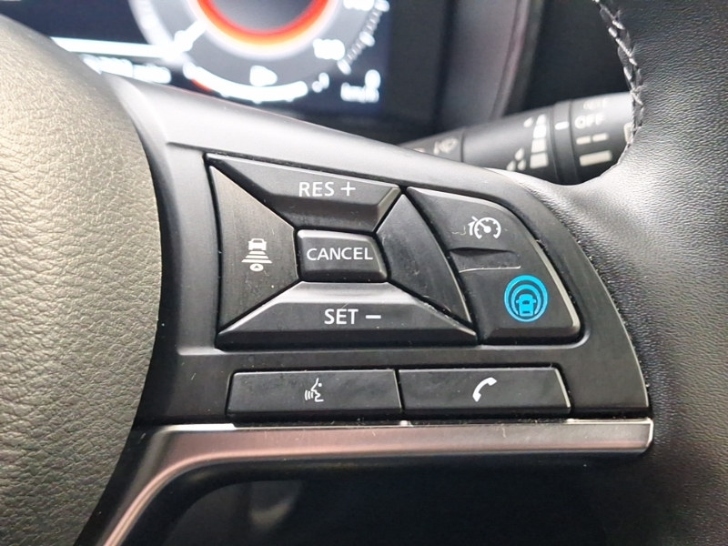 Nissan Juke Tekna Blue #13